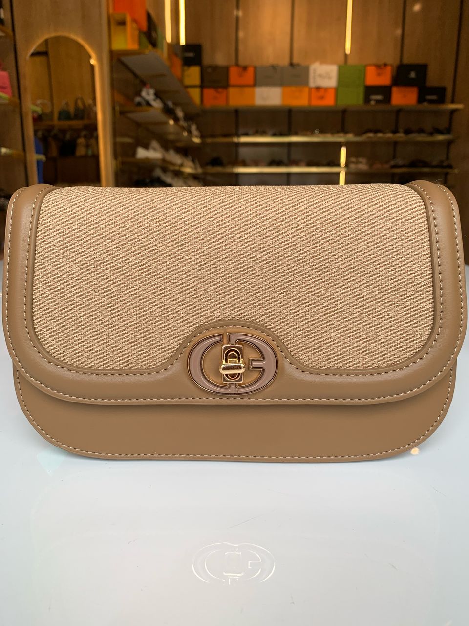Petit sac à main CHRISTINA&OLK – Élégance compacte en cuir véritable | Réf. : SAC-KP8585