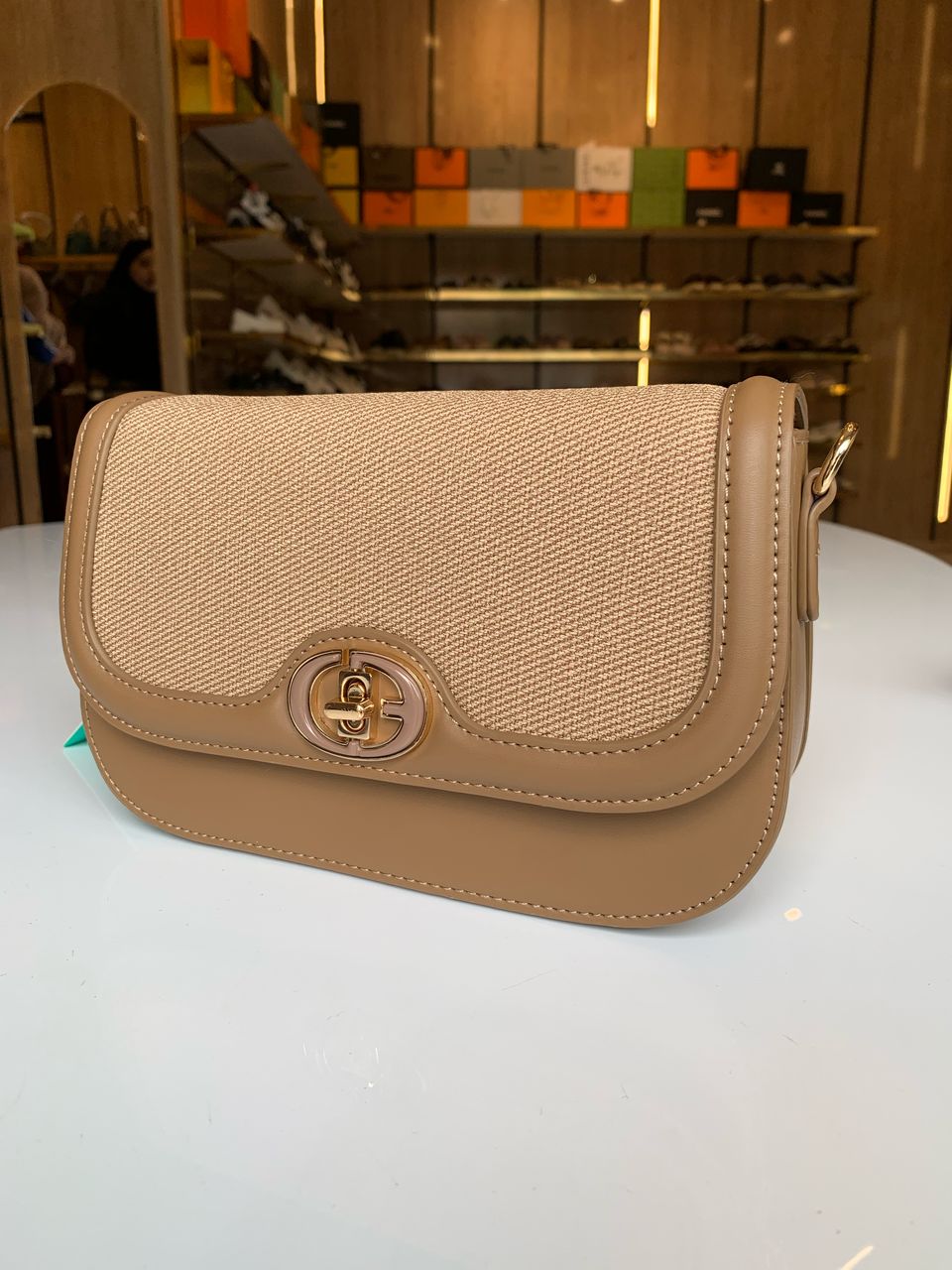 Petit sac à main CHRISTINA&OLK – Élégance compacte en cuir véritable | Réf. : SAC-KP8585