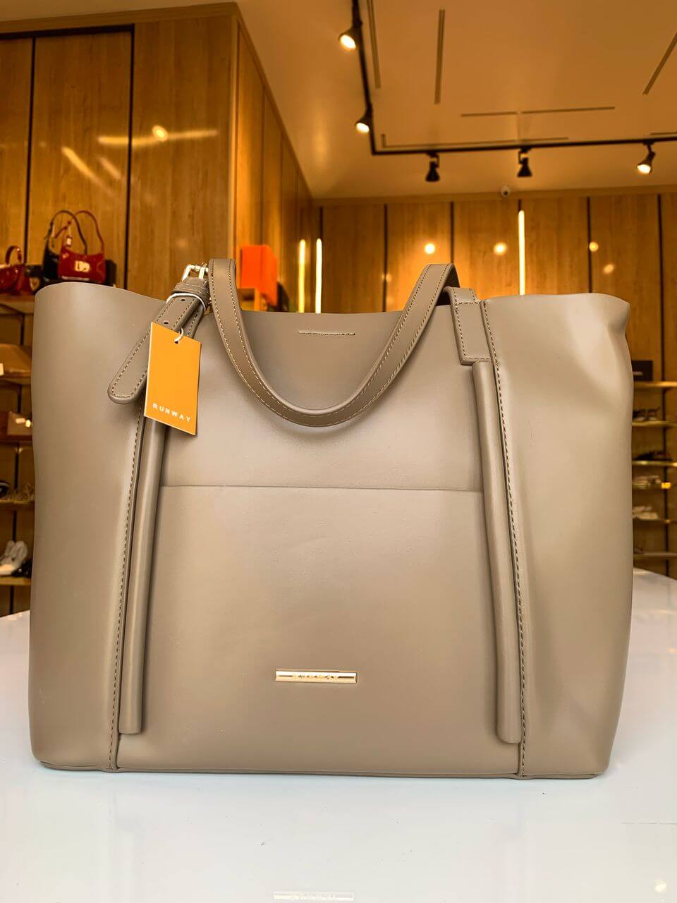 Sac cabas RUNWAY – Élégance quotidienne en cuir véritable | Réf. : SAC-KC30243